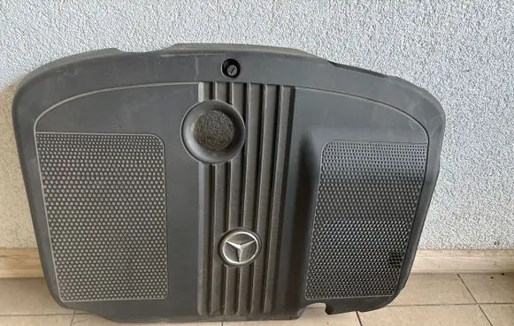 Mercedes-Benz E W212 Engine cover (trim) A6510101467