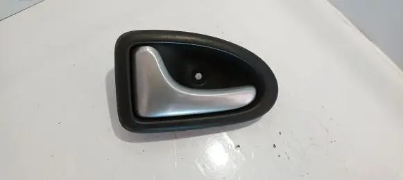 Renault Megane I Front door interior handle 8200028994