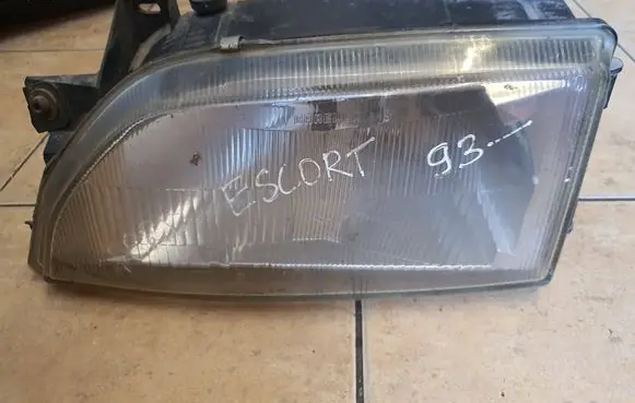 Ford Escort Headlight/headlamp 92AG13006SA2C 92ag13k198aa 91219383