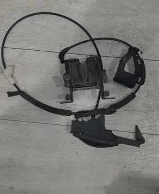 Volvo S80 Seat back rest lock catch 9183720 1329903