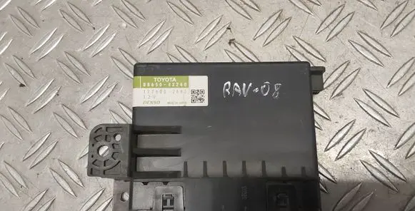 Toyota RAV 4 (XA30) Climate control unit 8865042240