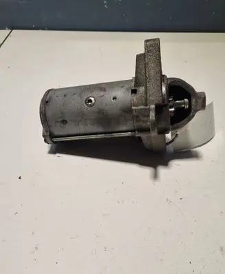 Opel Movano B Starter motor 233002654R