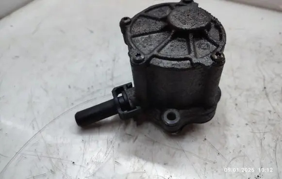 Mercedes-Benz CLS C218 X218 Vacuum pump GD01497