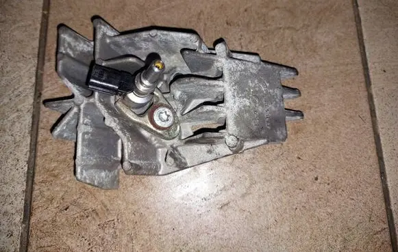Nissan Juke I F15 AdBlue injector 8200771226
