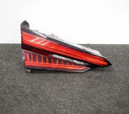 Audi A5 Tailgate rear/tail lights 8W6945093C