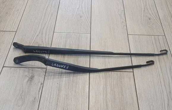 Renault Laguna II Front wiper blade arm 80004996