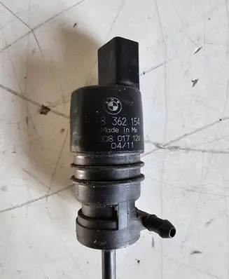 BMW X3 F25 Windscreen/windshield washer pump 8362154