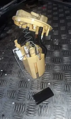 Renault Captur In-tank fuel pump 172027215R