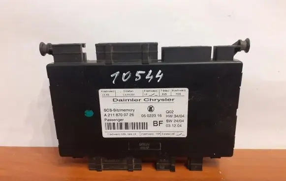 Mercedes-Benz E W211 Seat control module 10544 A2118700726