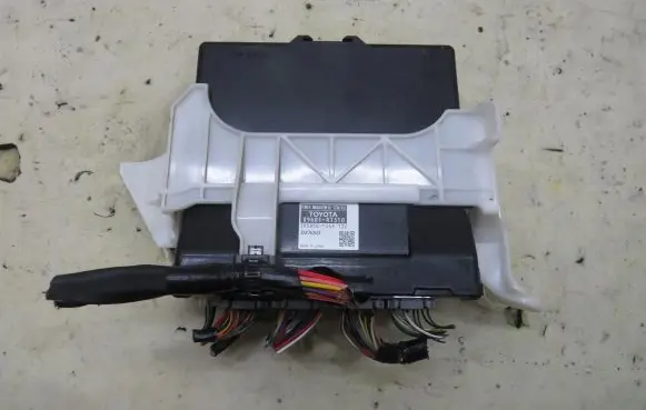 Toyota Prius (XW30) Other control units/modules 89681-47310