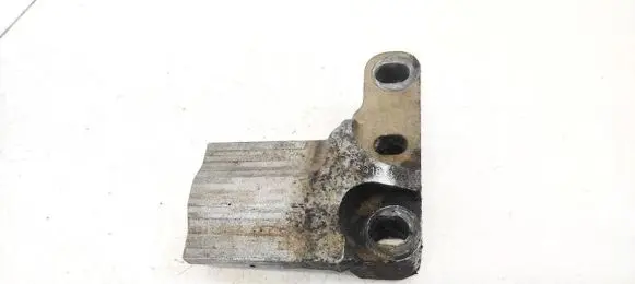 Volkswagen Touran I Engine mounting bracket 3618372