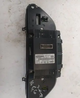 Audi A6 S6 C6 4F Speedometer (instrument cluster) 4F0910930A 4F0920931F