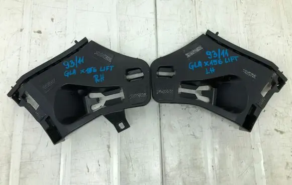 Front bumper mounting bracket