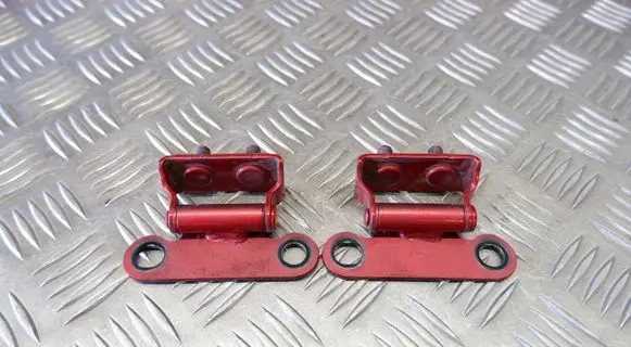 Toyota Prius (XW50) Tailgate/trunk/boot hinge 6881047080 6881047081