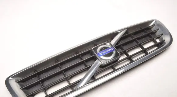 Volvo V50 Front grill 31283151