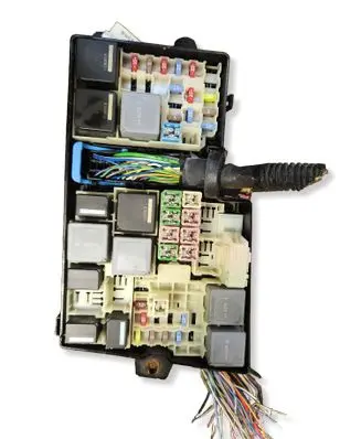 Ford Focus Fuse module 5B0Q10107 40T0T0089