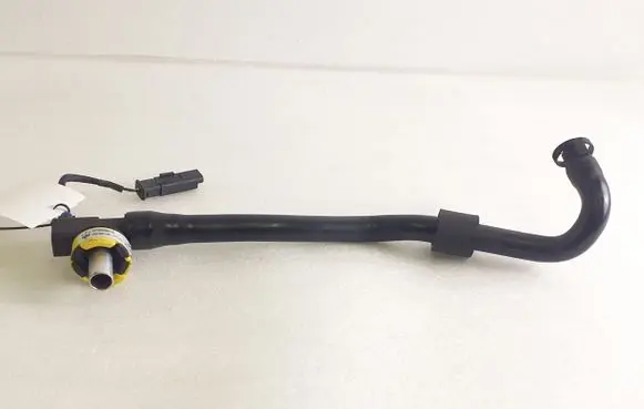 Maserati Levante Turbo air intake inlet pipe/hose 670009615