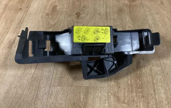 Audi A4 S4 B7 8E 8H Spare wheel section trim 8E0010175A