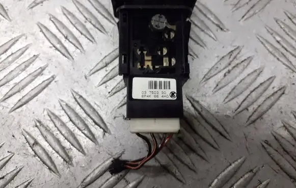 Mazda 3 I Hazard light switch BP4K664H0