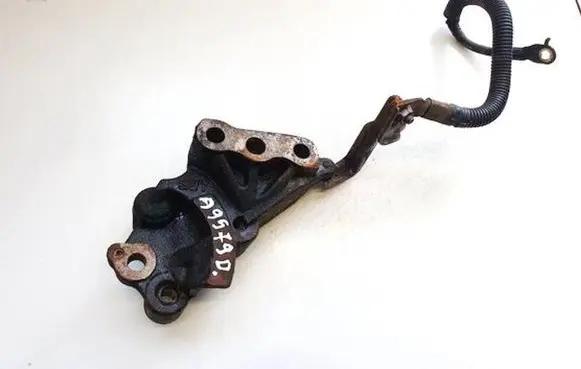 Honda CR-V Engine mounting bracket swy