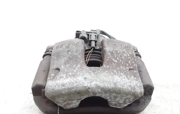 Mercedes-Benz C W204 Front brake caliper