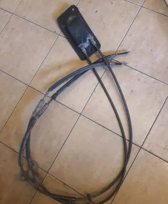 Audi A6 Allroad C5 Handbrake/parking brake wiring cable 4B0609721N