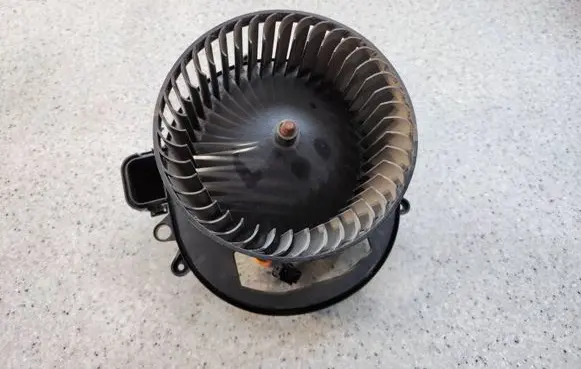 Heater fan/blower