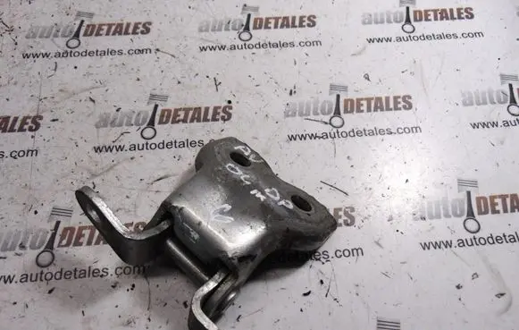 Toyota Avensis T250 Front door lower hinge 