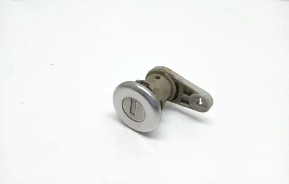 Renault Clio I Coupe door lock (next to the handle) 