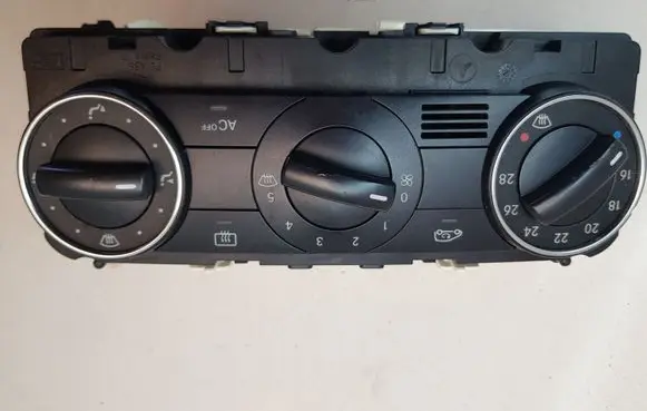 Mercedes-Benz B W245 Climate control unit A1698300585