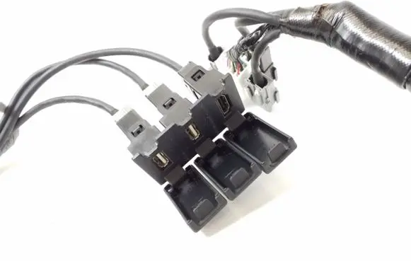 Honda CR-V USB socket connector 32104T1EE003