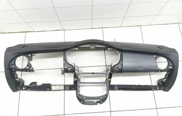 Mini One - Cooper R50 - 53 Dashboard 0770845 51450770845 93769381