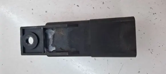 Honda CR-V Glow plug pre-heat relay 0281003056