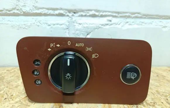 Mercedes-Benz CLS C219 Light switch A2195450104 04059132