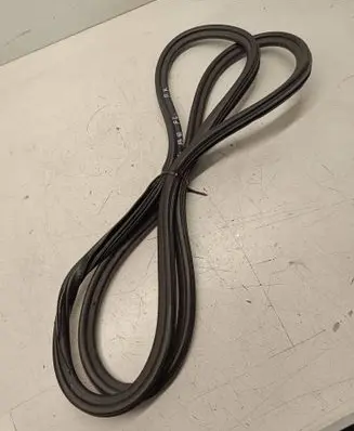Audi A4 S4 B8 8K Rubber seal front door (on door) 