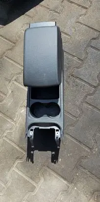 Seat Leon (5F) Center console brak