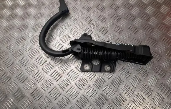 Mercedes-Benz S W126 Tailgate/trunk/boot hinge