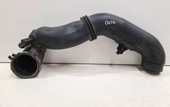 Subaru Outback Air intake duct part