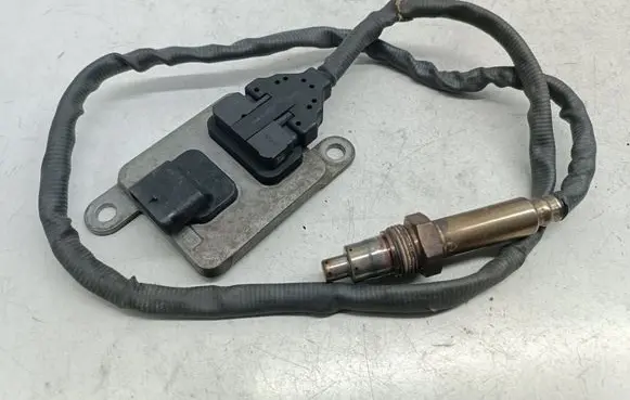Mercedes-Benz GLC X253 C253 Lambda probe sensor A0009050208 0009050208