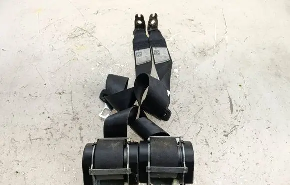 Volkswagen PASSAT CC Rear seatbelt 3C8857805A ZA905042011