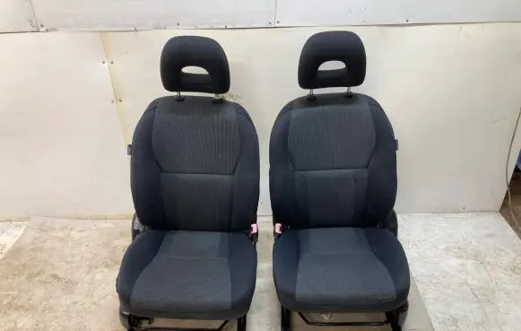 Toyota RAV 4 (XA20) Seat set 