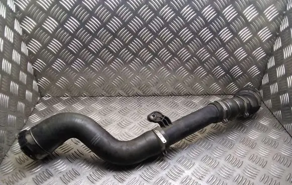 Nissan Qashqai Intercooler hose/pipe 1107587S01 144609787R 1107586S01