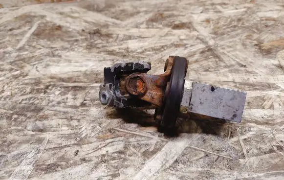 Mercedes-Benz S W140 Steering column universal joint A2104600110