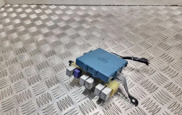 Toyota Corolla Verso E121 Combustion control unit/module 896180F020 MB1238009021