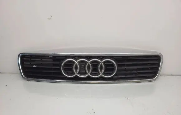 Audi A4 S4 B5 8D Front bumper upper radiator grill 8D0853651D
