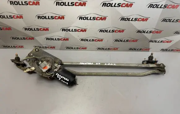 Opel Frontera B Front wiper linkage and motor