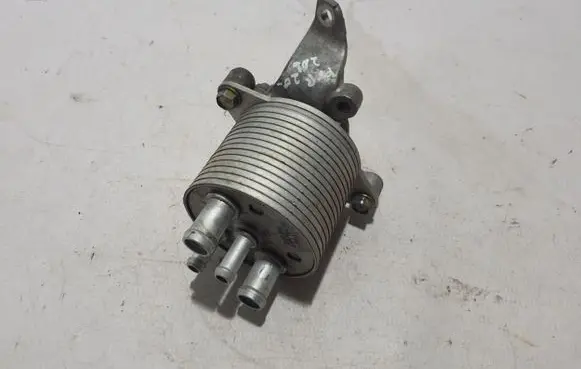 Subaru Forester SK Oil filter mounting bracket 31237AA100