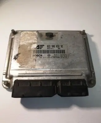 Volkswagen Sharan Engine control unit/module ECU 022906032DE 1039S02213 0261208015