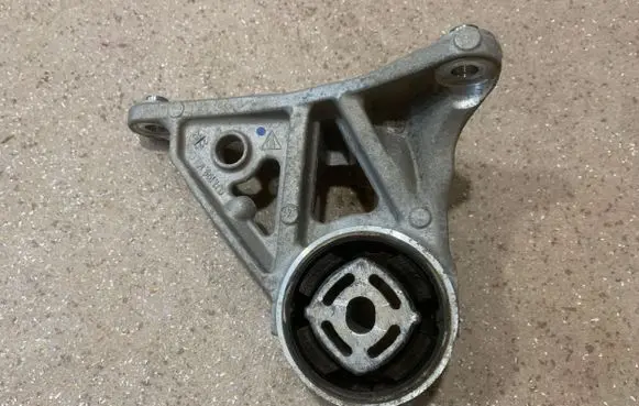 Porsche Taycan 9J1 Engine mount bracket 9J1199161B 9J1399459B