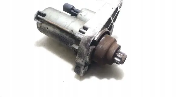 Volkswagen Golf V Starter motor